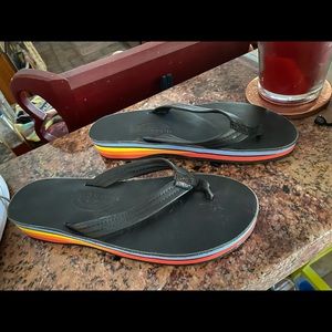Rainbow women’s size 10 flip flops